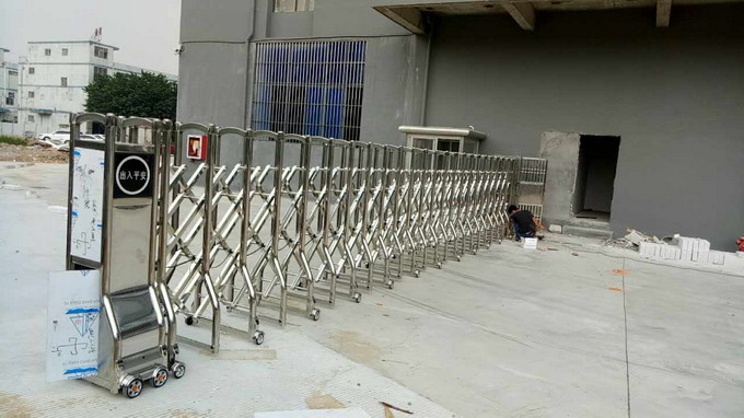 不銹鋼伸縮大門使用前要如何調(diào)試